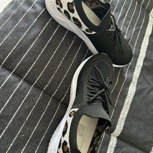 Stylish Black and Leopard Print Women's Sneakers